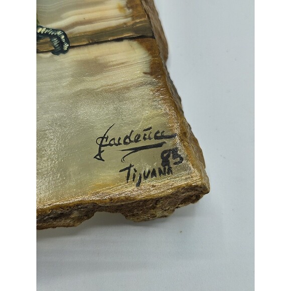 Parrot hand painted on polished slate Signed Tijuana 85 - Picture 4 of 10